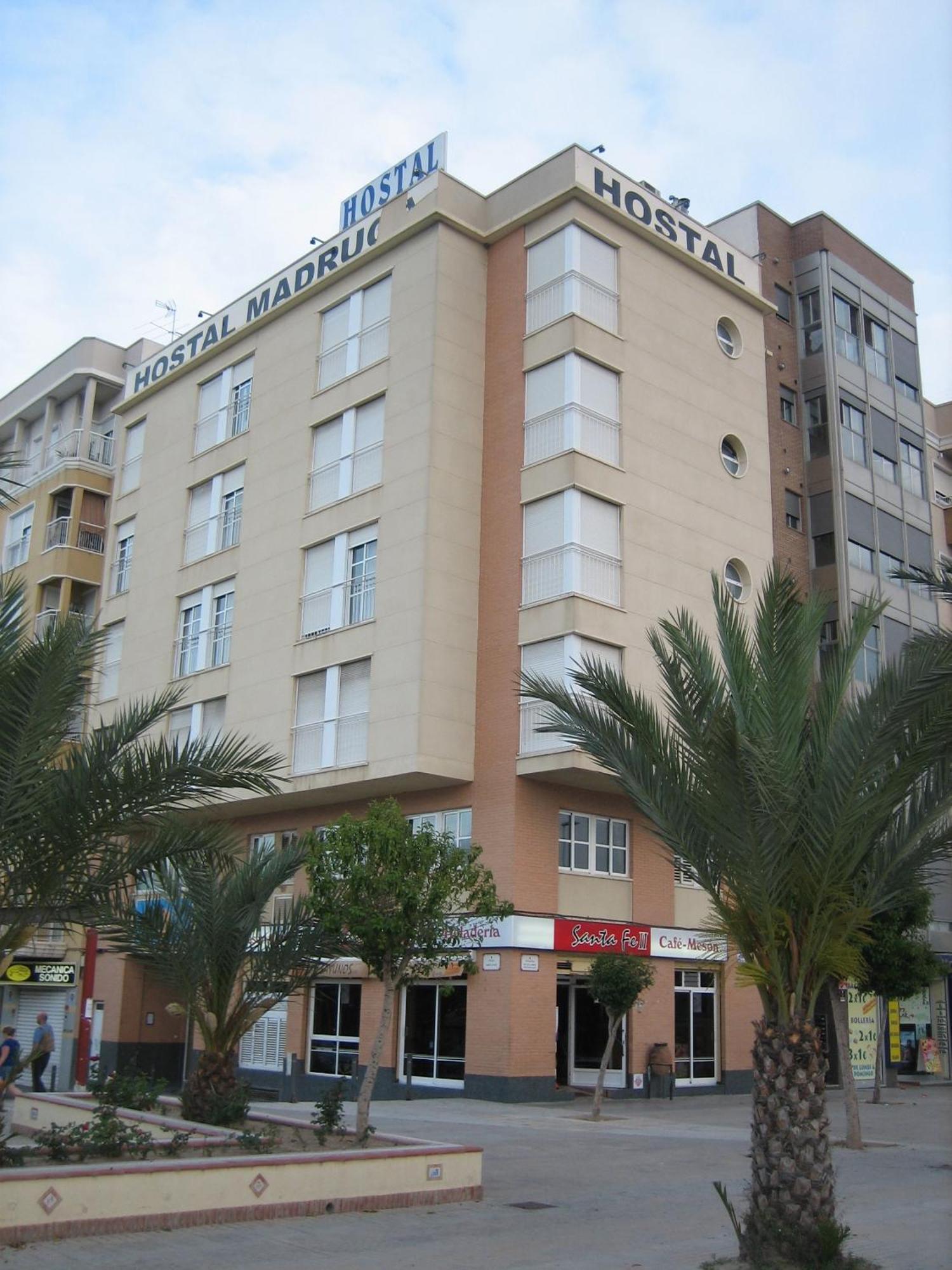 Hostal Madruga Elche Exterior photo